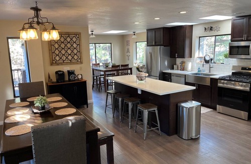 Fox Farm House | 9 Bedroom, 13 Beds - 2 Gamerooms, Basketball & Golf