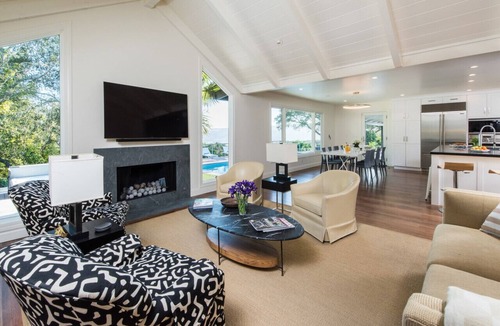 Sonoma House | A Piece of Heaven, Minutes From Town