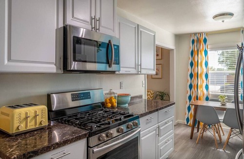 Fullerton Apartment | A warm, family-friendly mid-century home with thoughtful touches, fast WiFi, and easy access to Disneyland and Orange County’s top attractions.