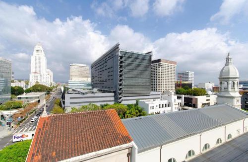 Historic Core Apartment | Adorable 2bed Apt Balcony & Rooftop Pool D