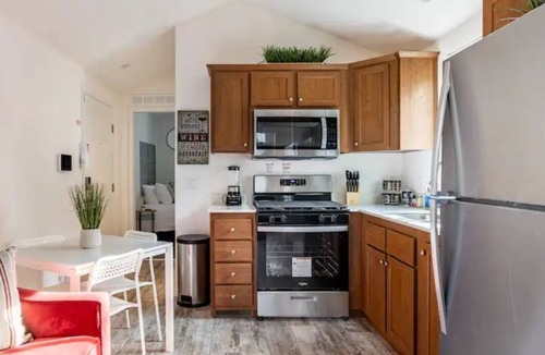 Phoenix Lake-Cedar Ridge House | Adorable, cozy, 2 bed 1 bath, high speed WiFi, Fully furnished, no cleaning fees
