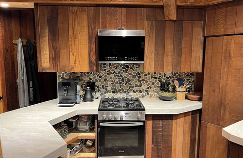 Marine Terrace Cottage | Adorable, unique, 2- bed, 1 ba, ocean front/Cambria. Private stairs to ocean.