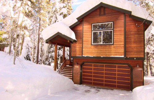 Tahoma House | Affordable Luxury-Fastest Wifi Available-Winter Fun with Sled Run