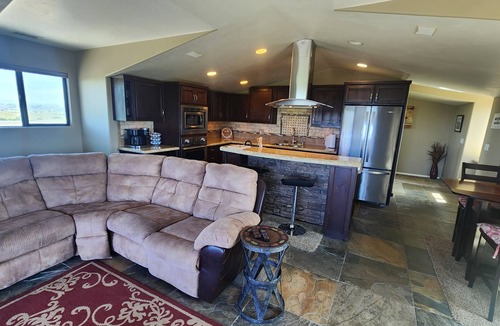 Templeton House | Amazing Views in the heart of wine country! Just minutes to Paso Robles.