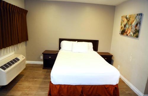 Northwest Anaheim Hotel | Anaheim Executive Inn & Suites