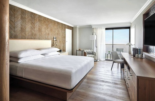 Anaheim Resort Hotel | Anaheim Marriott Hotel