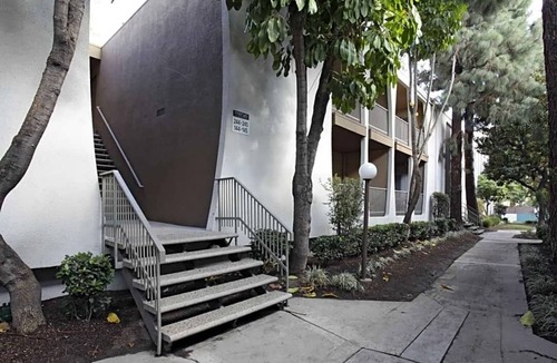 Downey Apartment | Apt 245 Apt Downmey