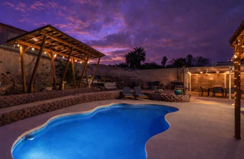 Paradise Villa | Arcade Lounge with Pool, Spa, Billiards near the Vegas Strip!