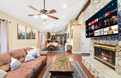 Grass Valley Lake House | ~Arrowhead Treehouse~ Movie Theater/Game Room/Lake Rights/Sledding Hill/Fun!