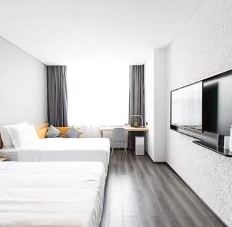 Zhengdong New Area Hotel | Atour Light Hotel Zhengzhou CBD exhibition center