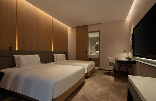 Fu Rong Hotel | Atour X Hotel Changsha IFS Middle Furong Road