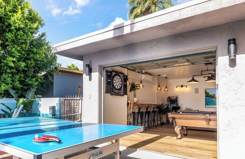 Racquet Club West Villa | Azure Spring Villa: 7 EnSuites, 80' Pool, Pickleball, Pro Game Rm & Chef Kitchen