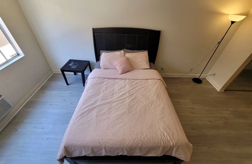 Beverly Hills Hotel | (B12) LA Lovely Queen Studio