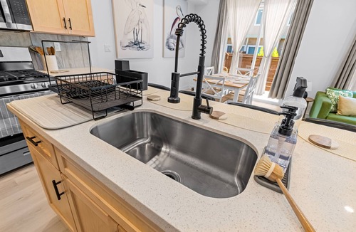 Las Lomas Condo | Beach themed 3-bedroom condo in charming Watsonville for your getaway
