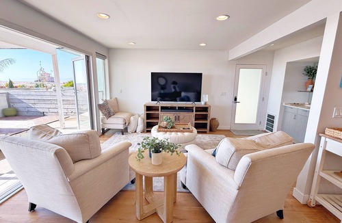 Playa Del Rey House | Beachfront Property — 3BR Directly on the Sand in Playa del Rey