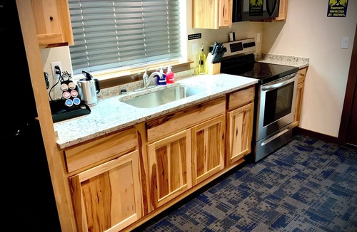 Grants Pass House | Bear Mountain -Suite 5