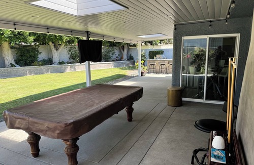Irvine Industrial Complex-East House | Beautiful 3-bedroom home in peaceful Lake Forest. Close to So. Ca. Attractions.