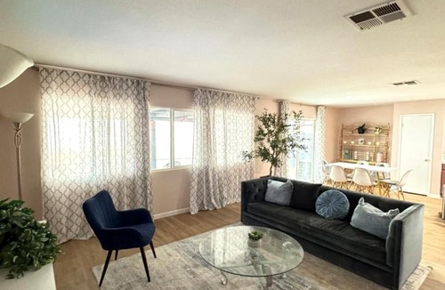 Moreno Valley House | Beautiful 5 BR and 3 BA home with AC and Wifi