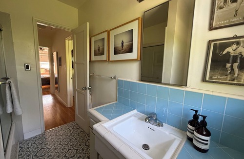Sawtelle Apartment | Beautiful and well designed 1 bedroom apartment in West LA/Santa Monica