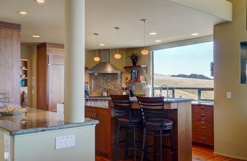 Bodega Bay House | Beautiful Bodega Harbour 4-BR home with Amazing Ocean Views