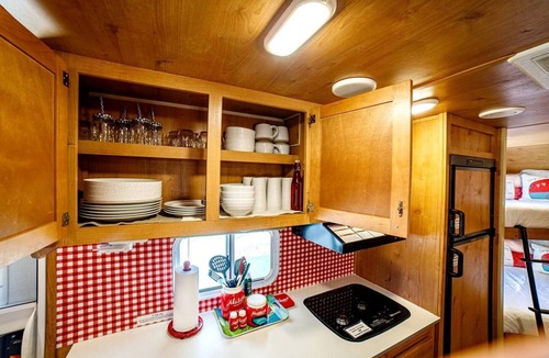 Granite Hills House | Beautiful Caravan Fire Pit and Barbecue Provided in El Cajon, California