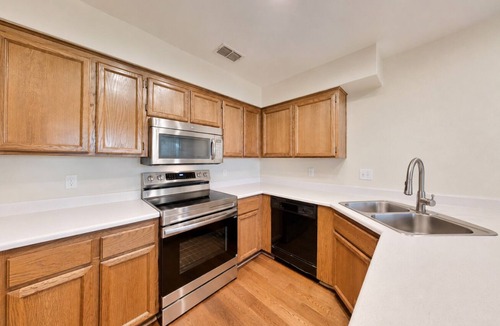 Antelope House | Beautiful Fully furnished 4-bedroom house with AC in peaceful Antelope