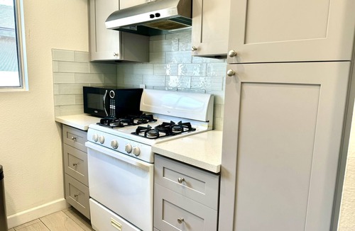 Old Towne Apartment | Beautiful home near Disneyland, Entire place!