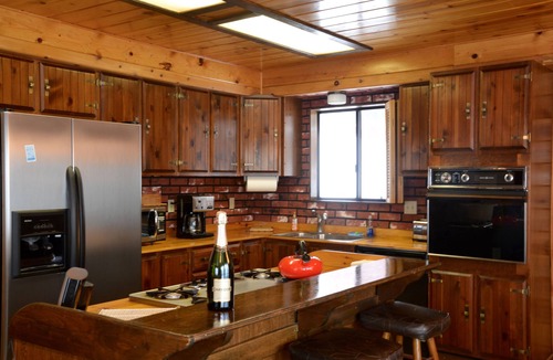 Truckee House | Beautiful, Rustic Ski Home. Great Mountain Retreat!
