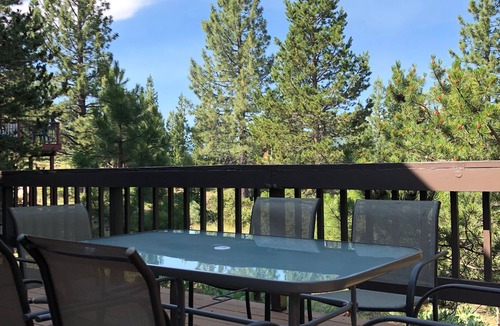 Truckee House | Beautiful, Rustic Ski Home. Great Mountain Retreat!