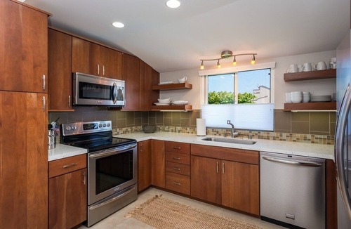 Solana Beach House | Beautiful Spacious Townhouse! Oceanfront Complex Walking Distance To Everything!