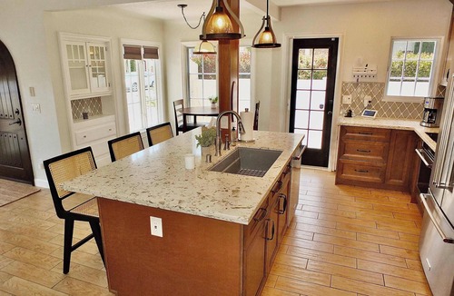 Belmont Shore House | Belmont Shore,2 Blocks to Beach,World Cup,Sleeps 6