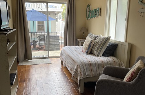 Carpinteria House | Best Santa Barbara Stay ~The Carpinteria Beach House~ 5 Stars: Perfect Location