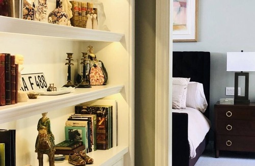 Beverly Glen Apartment | Beverly Hills Luxury Guest Suite with Private Entrance.