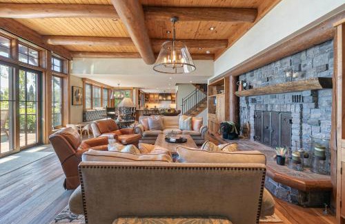 Carnelian Bay House | Beyond the Blue Lakefront Escape by Tahoe Getaways - Pet-Friendly 6BR with Pier, Buoy & Hot Tub