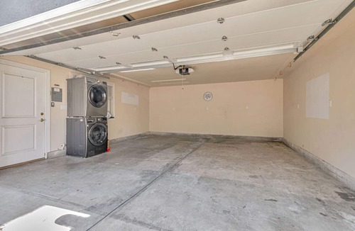 Ryland House | Big 6BR DT SJ Getaway + Huge Backyard