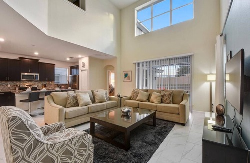 Davenport House | Blue Moon Valley Villa: Private Pool/Spa!