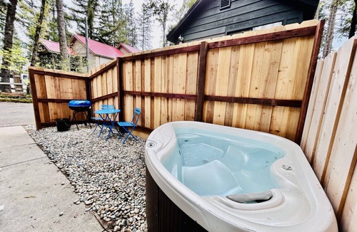 Bass Lake Cabin | Boat Dock - Lake Front - Dog Friendly - Sleeps 23