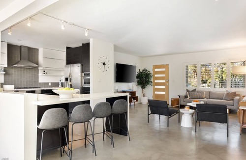 Little Tuscany House | Boho Styled Mid-Century Home! Private Pool! Mountain Views!