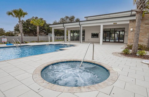 Loughman House | BRAND NEW DREAM House with a SPLASH POOL AT Villa Domani Resort (0192)