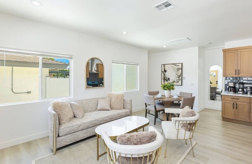 Fountain Valley House | Brand New Stylish 3BR Guest House in heart of Fountain Valley