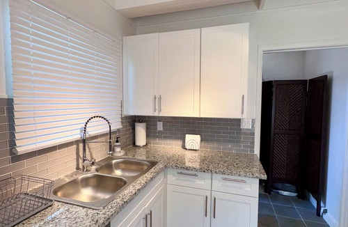 Winters House | Bright 2BR Home, King and Queen Beds, Fenced Yard, Walk to Downtown Winters
