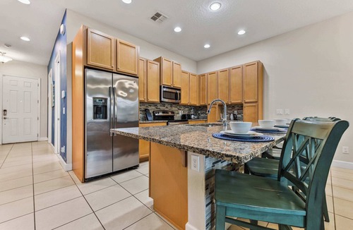 Davenport House | Bright 3B/2.5B townhome at Enclaves at Festival, minutes from Disney & Champions Gate. Private pool, resort amenities, sleeps 8.