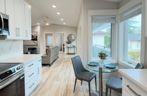 Pleasanton Apartment | Bright & Cozy Apartment: New & Steps to Everything