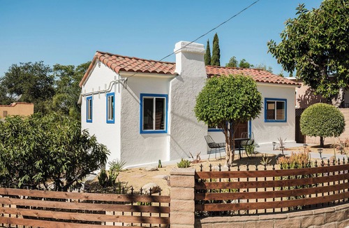 Eagle Rock Apartment | Bright Modern 3-bedroom, 2 Bath in Los Angeles