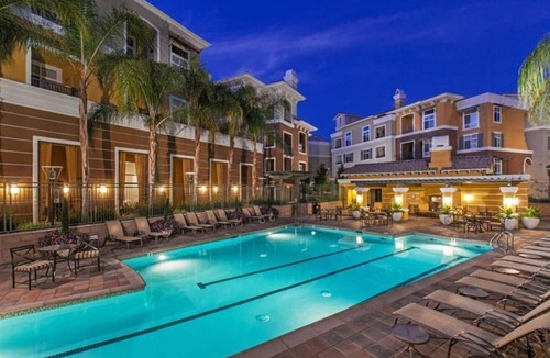 North San Jose Condo | Bright Verdant 2BR Retreat with Lounge & Pool