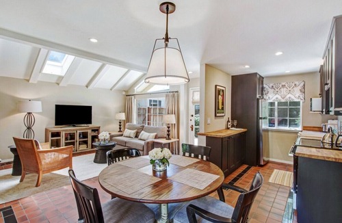 Sonoma Villa | Bungalow 313 Private Boutique Hotel (Buy-Out, all 6 units)