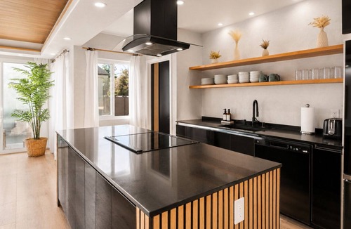 Burbank House | Burbank Getaway