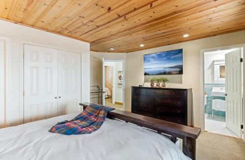 Kingswood Estates House | Cabin Near Kings Beach Minutes to Northstar