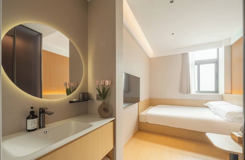 Changning Hotel | Captain 5 Youth Hotel