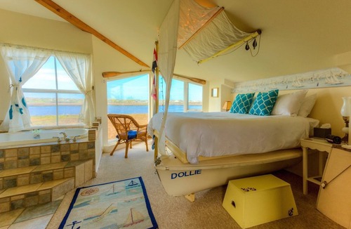 Moss Landing Hotel | Captain's Inn at Moss Landing